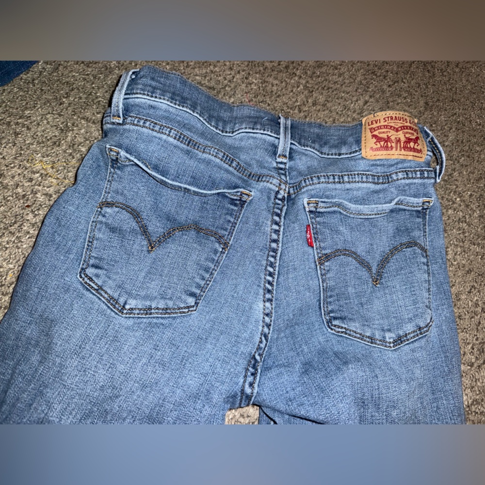 Levi jeans